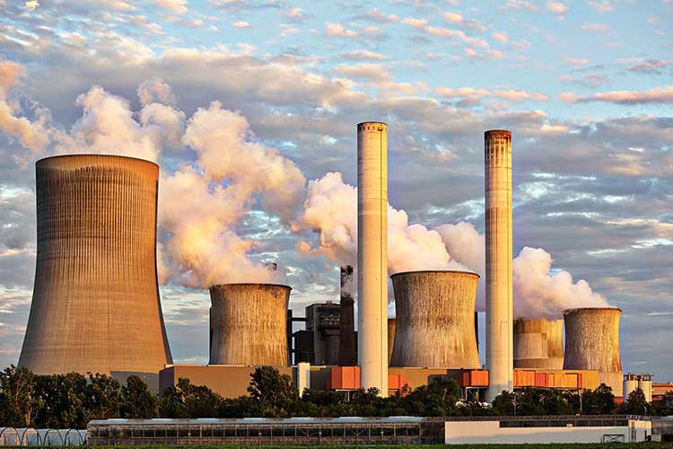 Power plant clock system with synchronized clock server